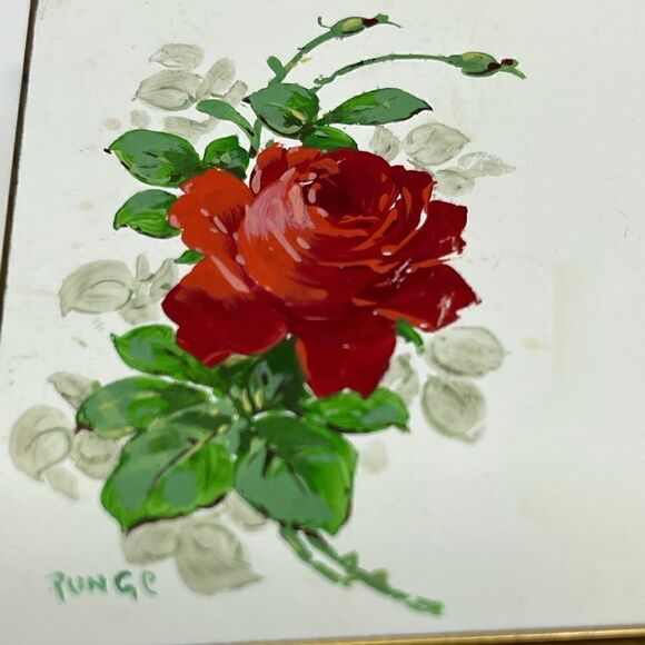 Vintage hand painted cigarette holder and small matching pill box. - Picture 3 of 8